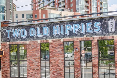 Browse Hip lifestyle