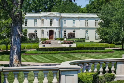 Browse Luxury Living lifestyle