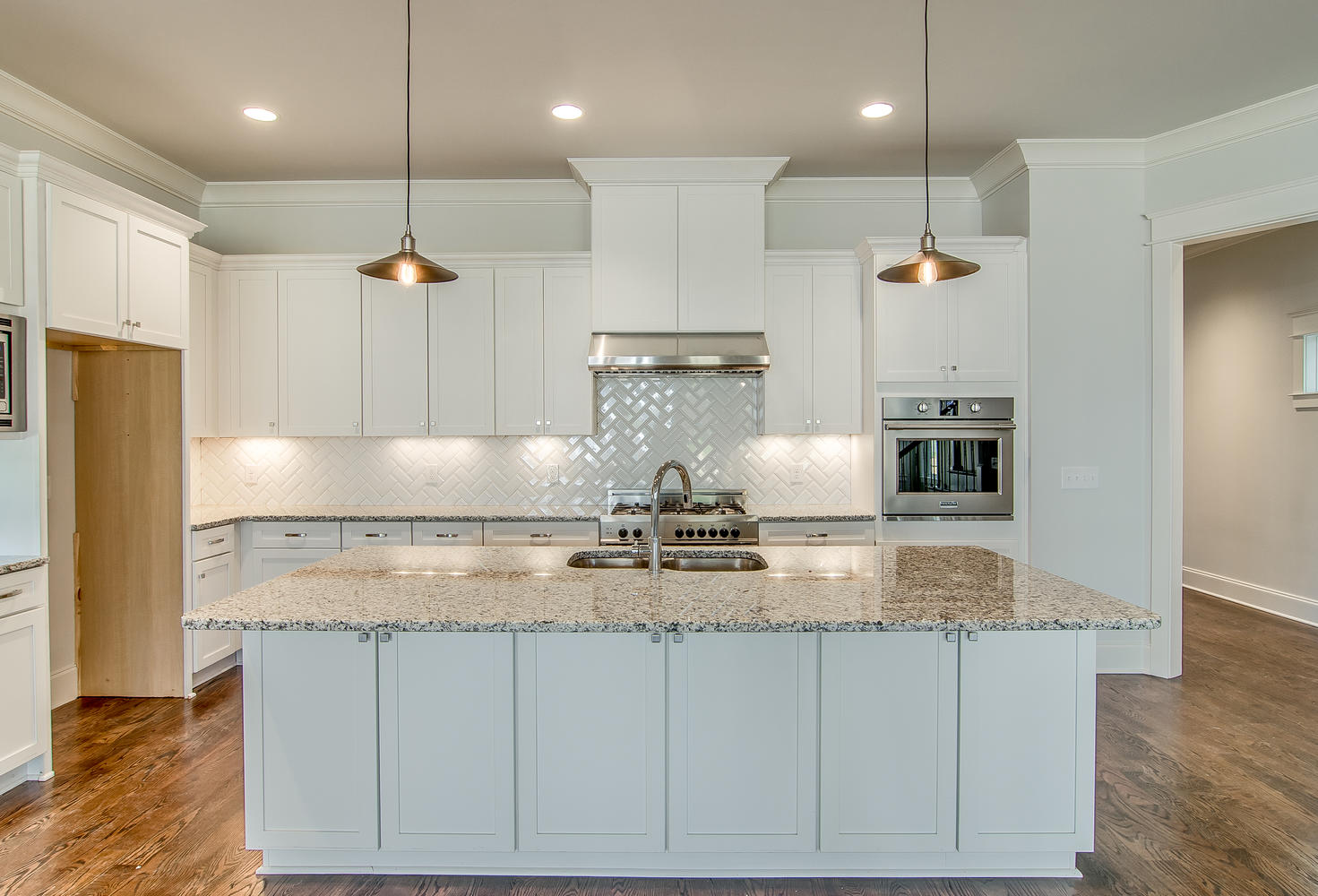 $749,900 | 1014 Grandview Nashville, TN 37204 | MLS# 1915892 | Listed by Andrea Woodard | Parks Realty | 