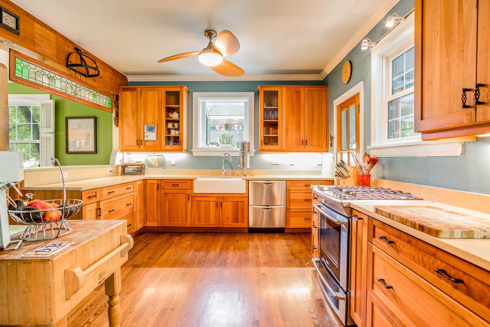 1504 Woodmont Blvd, Nashville | Listed by Brittany Benson and Mary Beth Thomas | Parks Realty | MLS # 1934679 | $649,900 | 1504 Woodmont Blvd, Nashville | Listed by Brittany Benson and Mary Beth Thomas | Parks Realty | MLS # 1934679 | $649,900 |