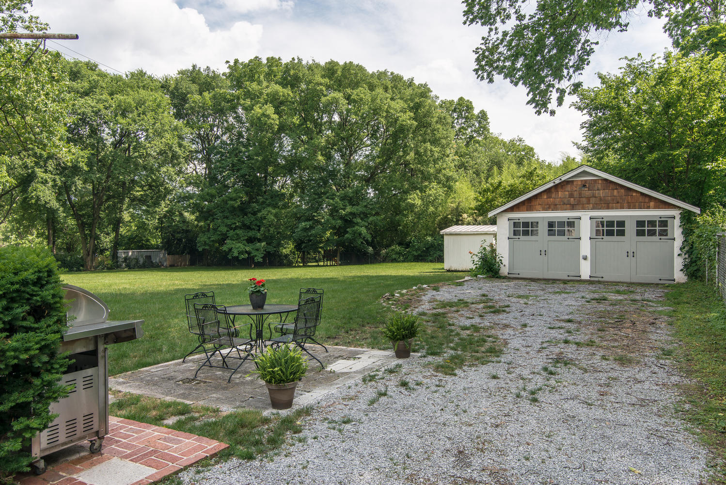 305 Peachtree St, Nashville | Listed by Pete Jones and Amy Gill | MLS # 1936333 | $650,000 | Parks Realty
