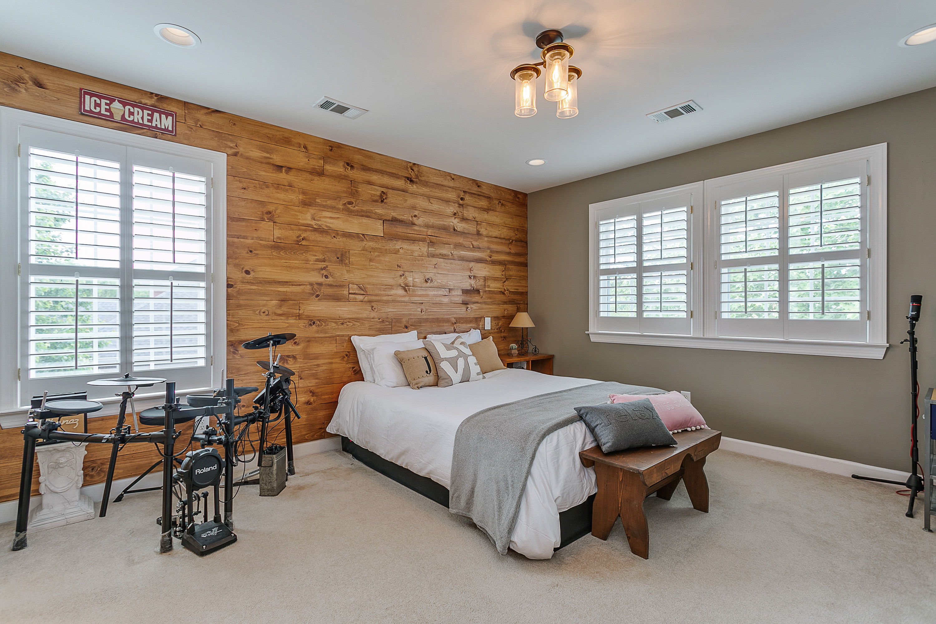 Listed by Linda Smith with Parks Realty | MLS # 1949683 | 417 Blake Baskin Ct, Franklin | $739,900 
