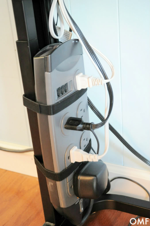 FamilyRoomWorkStation023-1