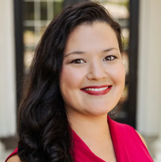 Mary Smith, Relocation Manager, REALTOR®