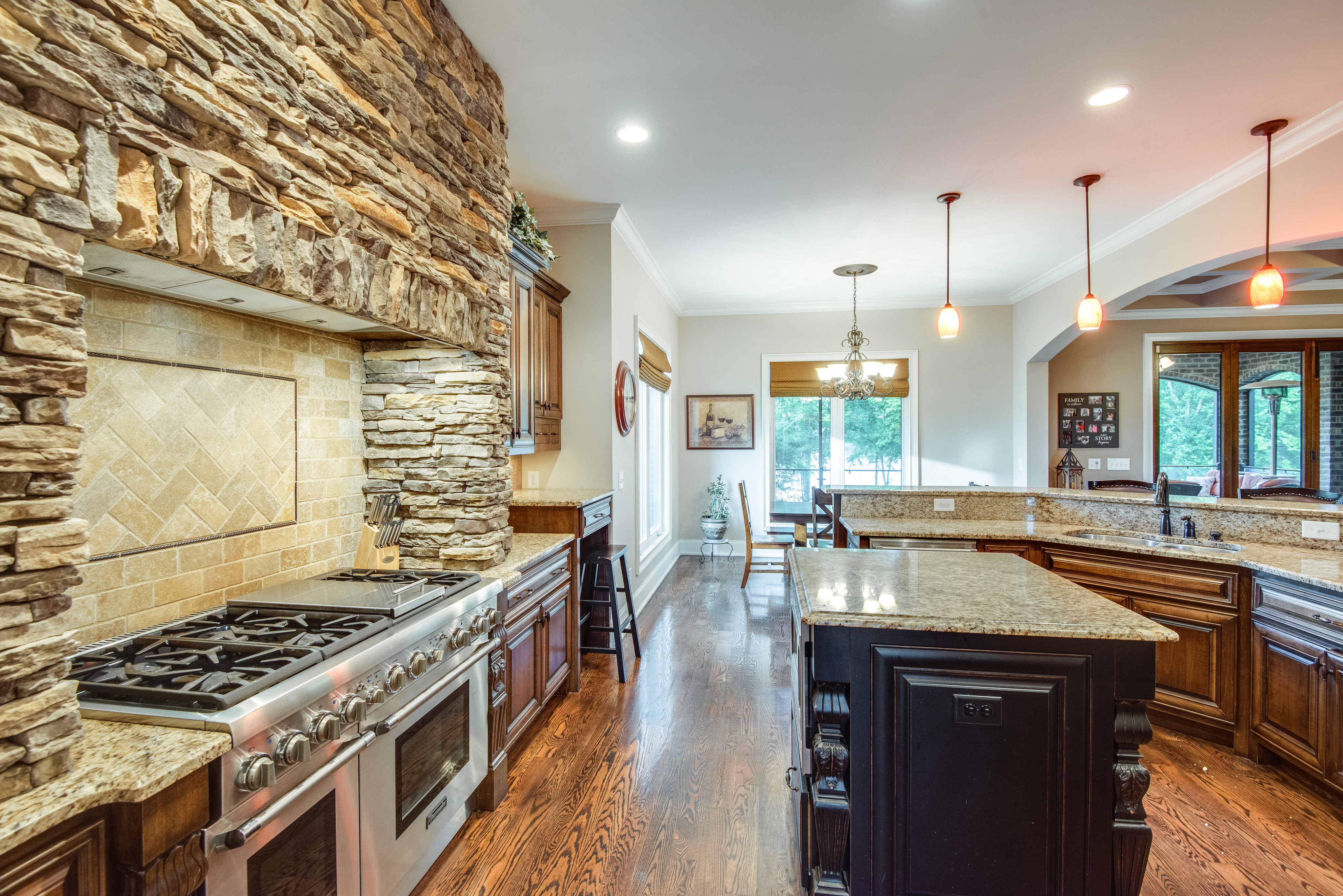MLS# 1929297 | Listed by Pam Klos of Klos Properties | Parks Realty | 1084 Albatross Way Gallatin, TN, 37066